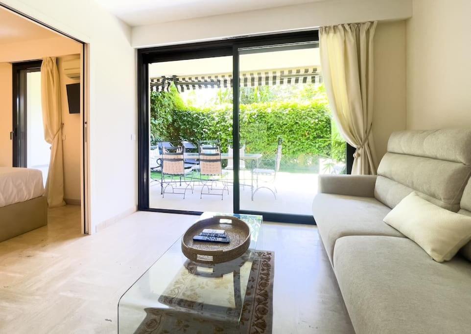 Appartement Renove, Grande Terrasse, Piscine, Au Calme Absolu *