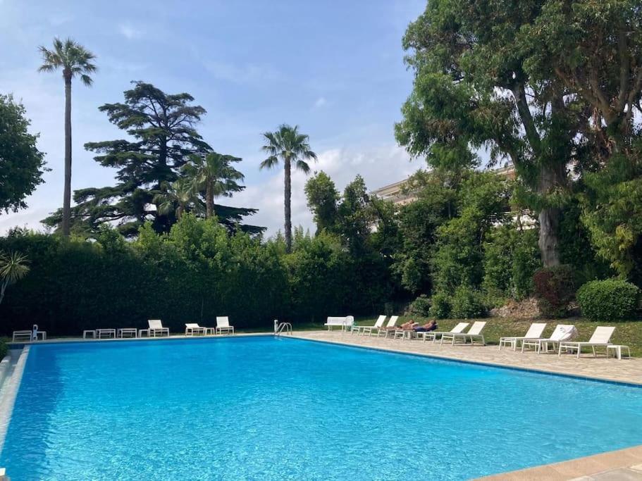 Appartement Renove, Grande Terrasse, Piscine, Au Calme Absolu *